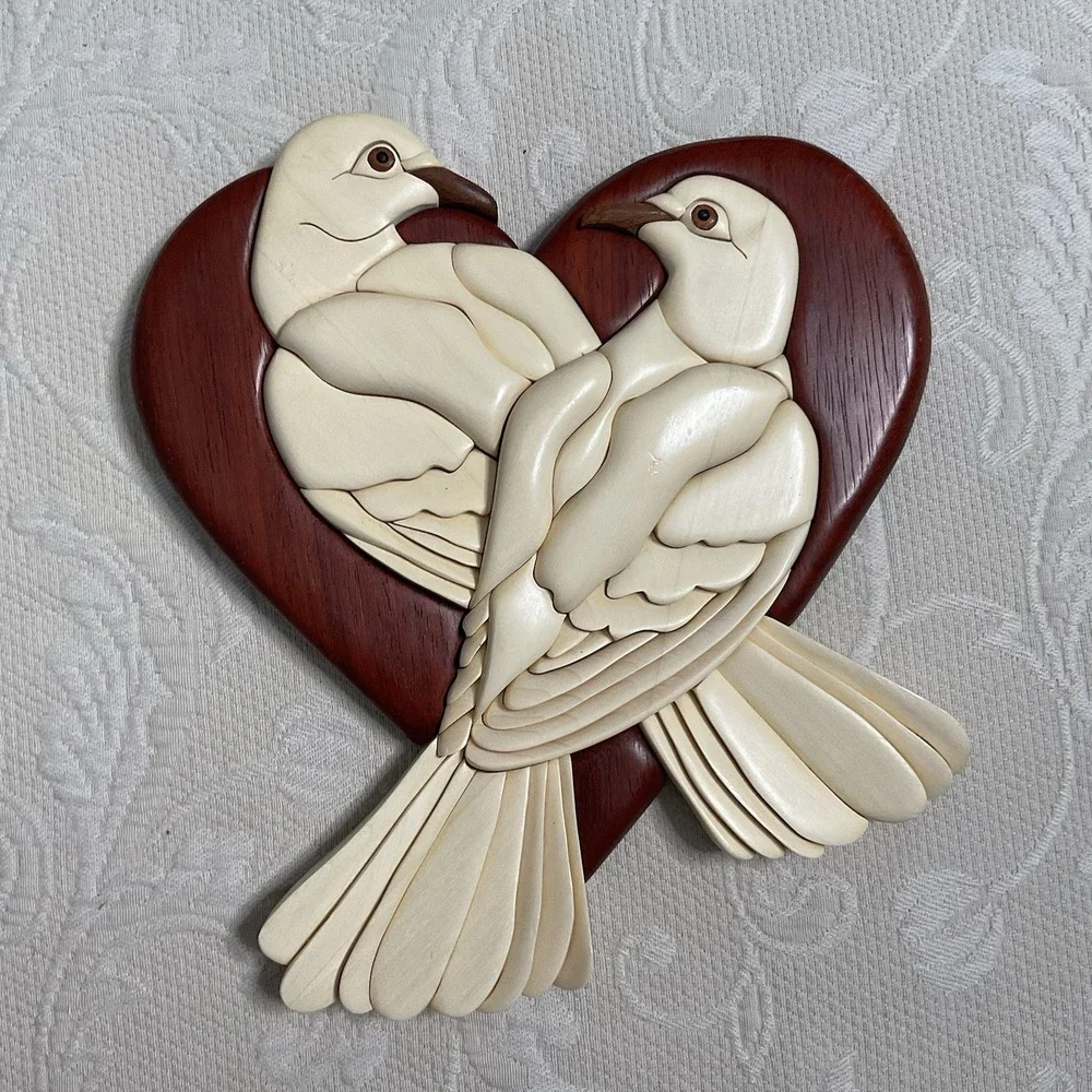 Love Doves Wooden Wall‎ Art Decor Intarsia Hanging Plaque Bird Heart Shape Lodge